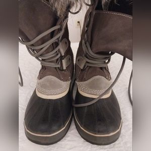 Sorel boots size 10